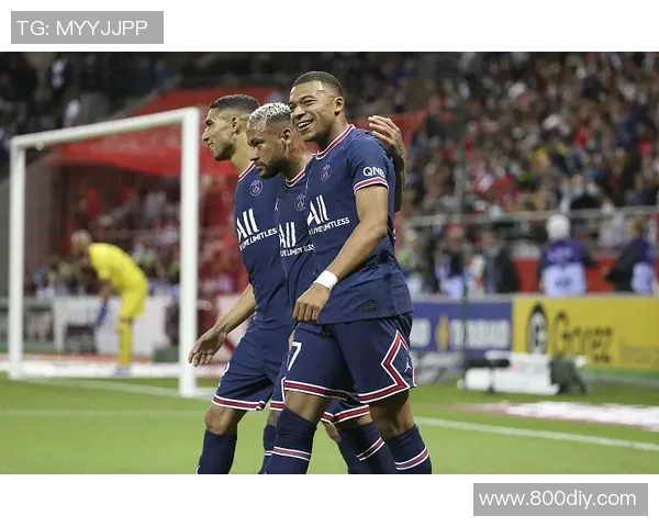 沙媒：坎塞洛奉告新月高层自己想归队，但小因扎吉不想放他走